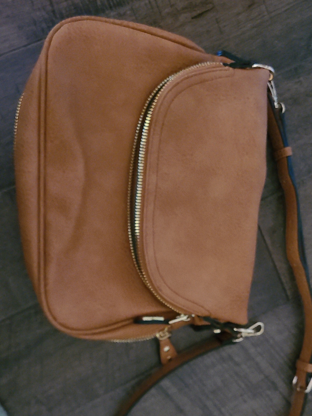 Moda Luxe Suede Crossbody Bag in Camel Brown